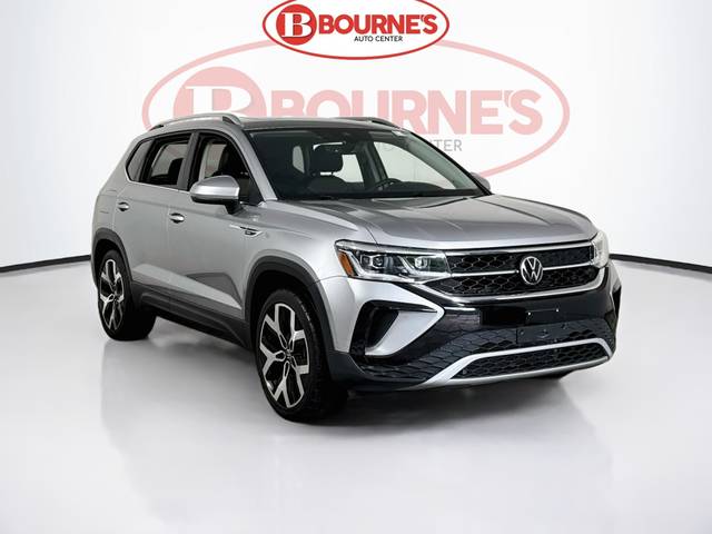 2023 Volkswagen Taos SEL AWD photo