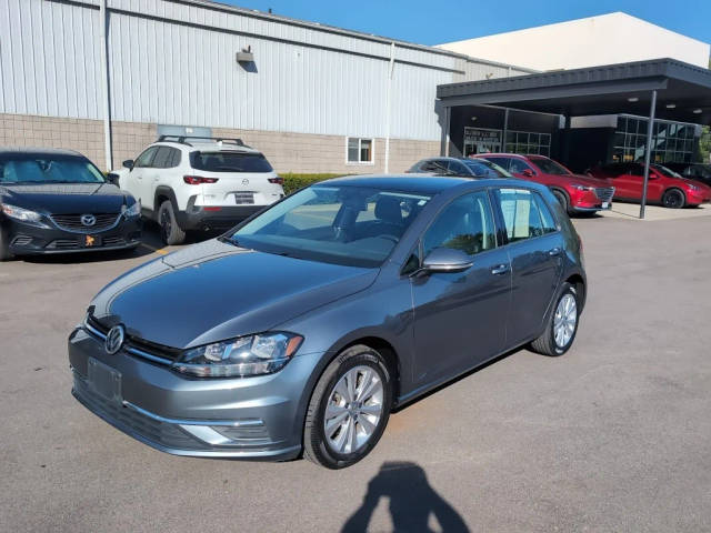 2021 Volkswagen Golf TSI FWD photo