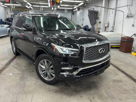 2020 Infiniti QX80 LUXE 4WD photo