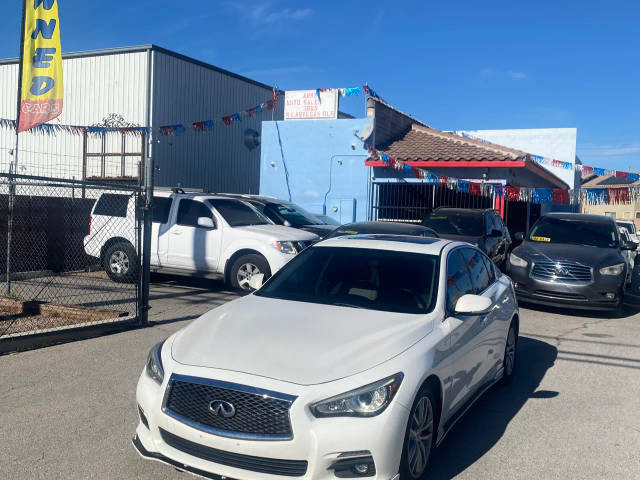 2015 Infiniti Q50  RWD photo