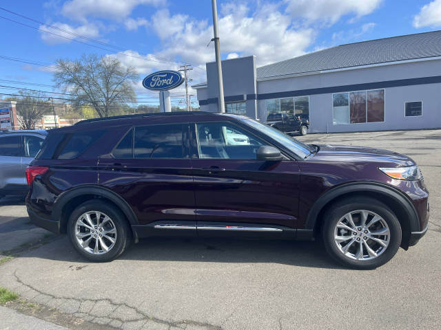 2023 Ford Explorer XLT 4WD photo