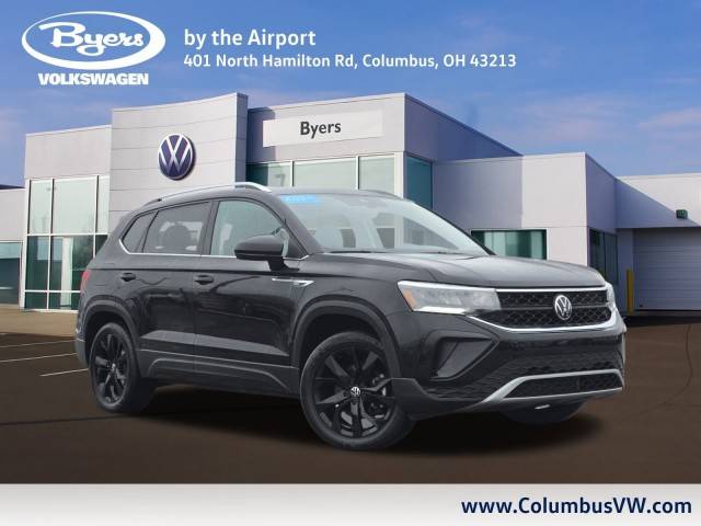 2023 Volkswagen Taos SE AWD photo