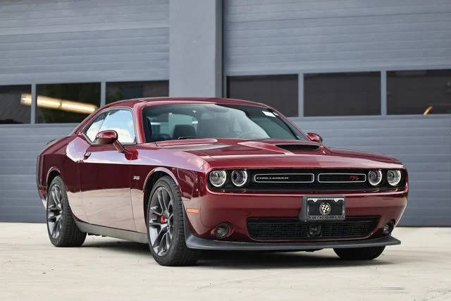 2023 Dodge Challenger R/T RWD photo