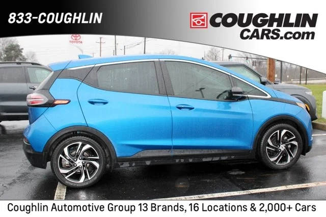 2023 Chevrolet Bolt 2LT FWD photo