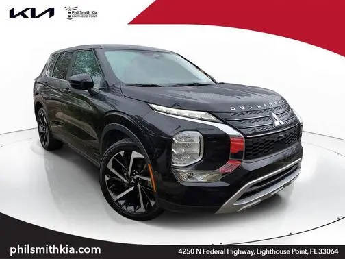 2023 Mitsubishi Outlander SE AWD photo