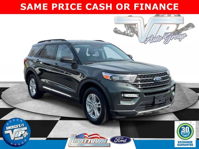 2023 Ford Explorer XLT 4WD photo