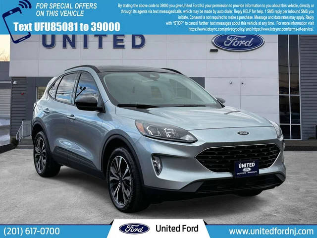2022 Ford Escape SEL AWD photo
