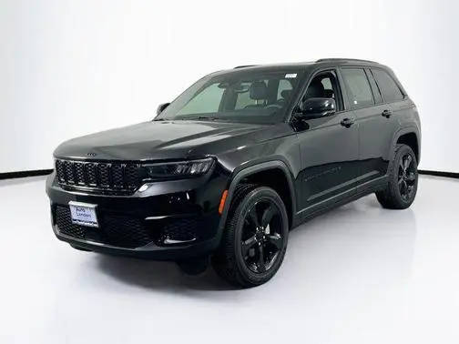 2023 Jeep Grand Cherokee Altitude 4WD photo