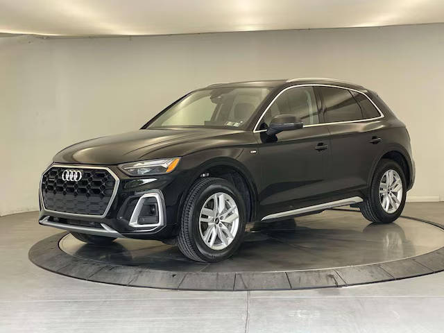 2023 Audi Q5 S line Premium AWD photo