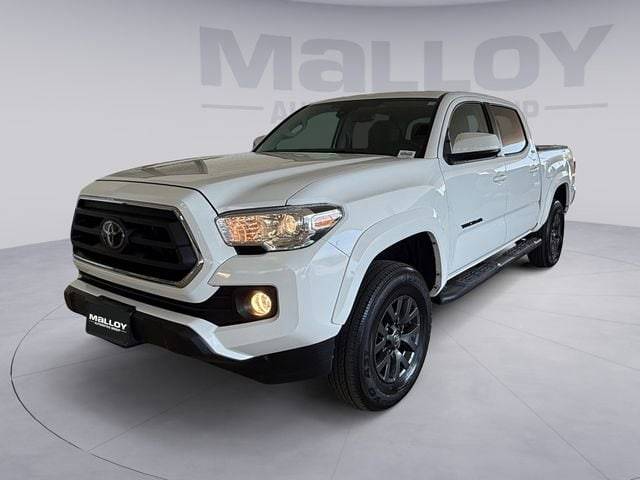 2023 Toyota Tacoma SR5 4WD photo