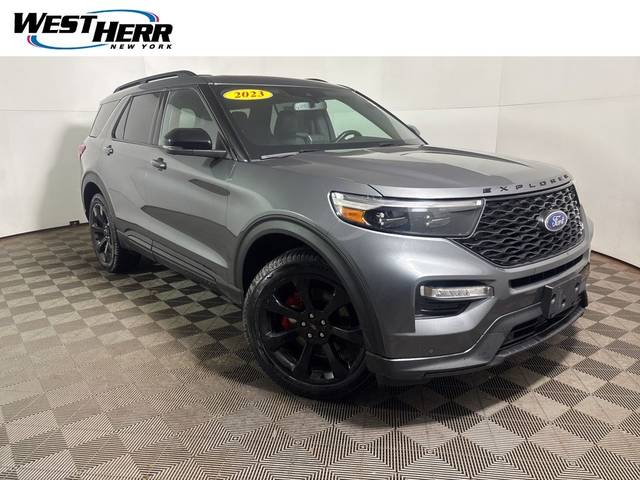 2023 Ford Explorer ST 4WD photo