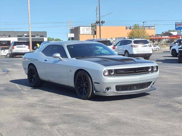 2023 Dodge Challenger R/T Scat Pack RWD photo