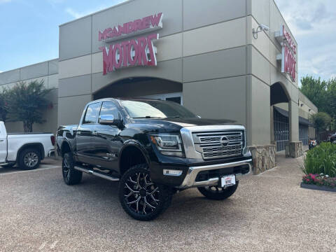2023 Nissan Titan Platinum Reserve 4WD photo