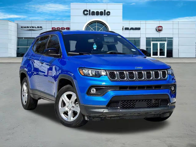2023 Jeep Compass Latitude 4WD photo