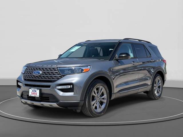 2023 Ford Explorer XLT RWD photo