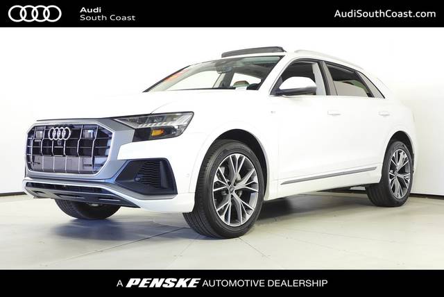 2023 Audi Q8 Premium Plus AWD photo