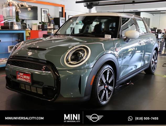 2023 MINI Hardtop 4 Door Cooper S FWD photo