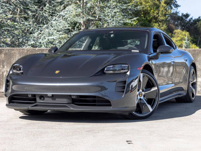 2023 Porsche Taycan GTS AWD photo