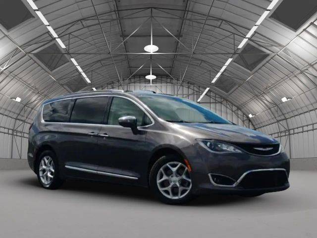 2020 Chrysler Pacifica Minivan Limited FWD photo