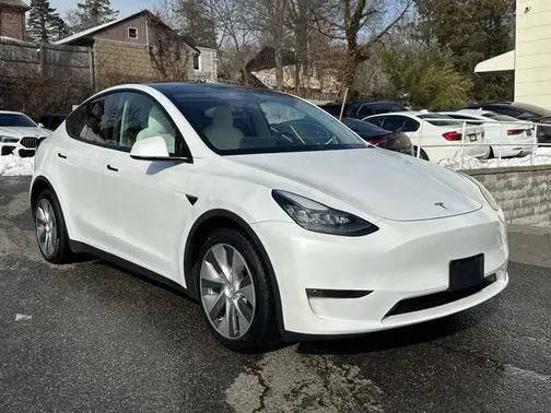 2021 Tesla Model Y Long Range AWD photo