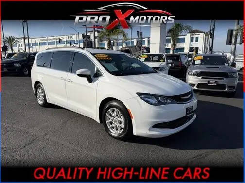 2021 Chrysler Voyager LXi FWD photo