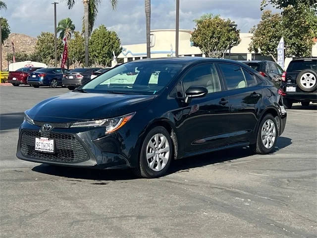 2021 Toyota Corolla LE FWD photo