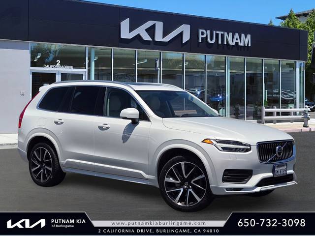 2020 Volvo XC90 Momentum AWD photo
