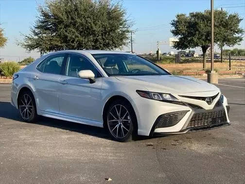 2023 Toyota Camry SE FWD photo