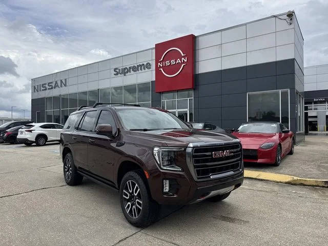 2023 GMC Yukon AT4 4WD photo