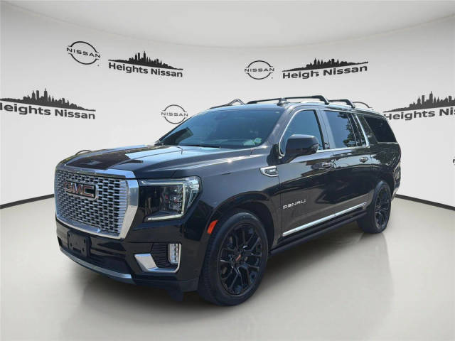2023 GMC Yukon XL Denali 4WD photo