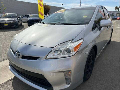 2015 Toyota Prius Two FWD photo