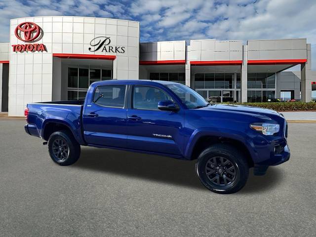 2023 Toyota Tacoma SR5 4WD photo