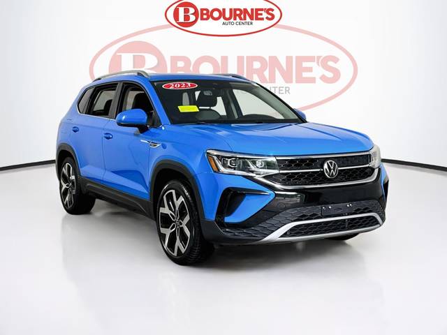 2023 Volkswagen Taos SEL AWD photo