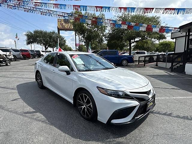 2023 Toyota Camry SE FWD photo