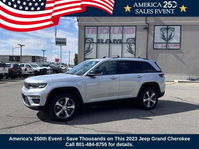 2023 Jeep Grand Cherokee 4WD photo