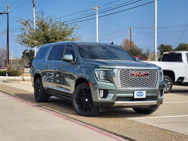 2023 GMC Yukon XL Denali 4WD photo