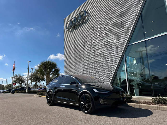 2020 Tesla Model X Long Range AWD photo