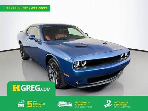 2023 Dodge Challenger SXT RWD photo