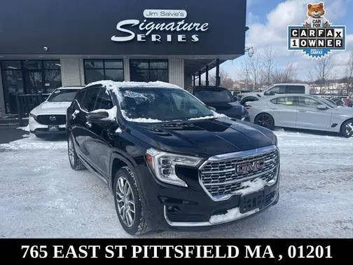 2023 GMC Terrain Denali AWD photo
