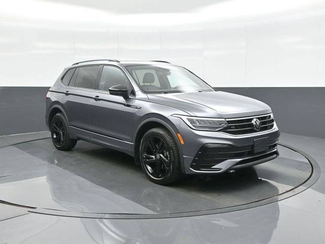 2023 Volkswagen Tiguan SE R-Line Black FWD photo
