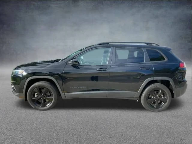 2023 Jeep Cherokee Altitude Lux 4WD photo