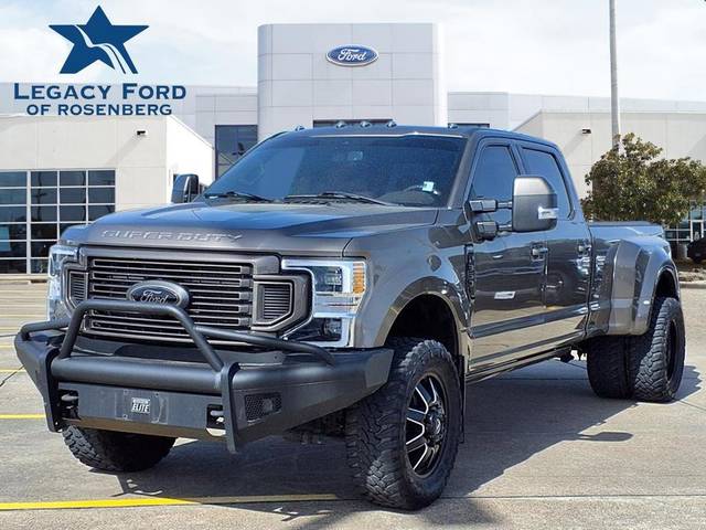 2022 Ford F-350 Super Duty King Ranch 4WD photo