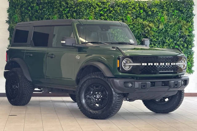 2023 Ford Bronco 4 Door Wildtrak 4WD photo