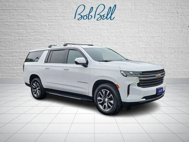 2022 Chevrolet Suburban LT 4WD photo