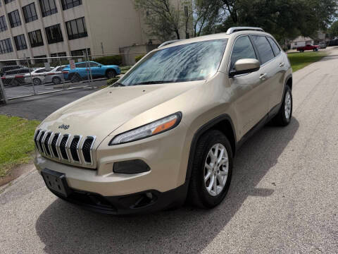 2015 Jeep Cherokee Latitude FWD photo