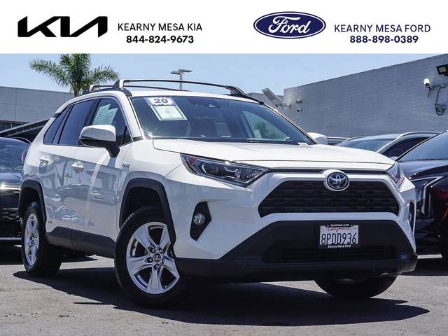 2020 Toyota RAV4 Hybrid XLE AWD photo