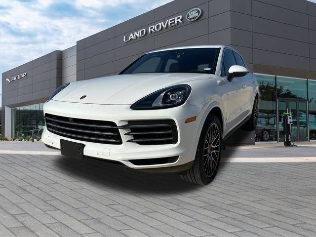 2023 Porsche Cayenne  AWD photo