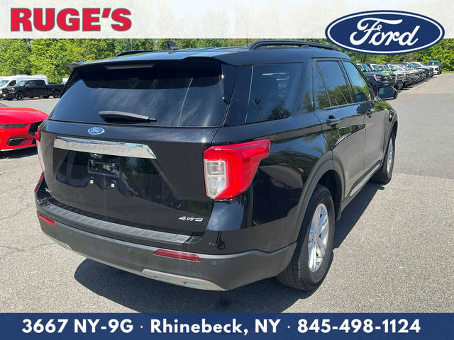 2022 Ford Explorer XLT 4WD photo