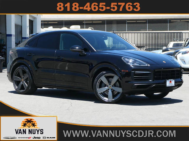2023 Porsche Cayenne Coupe S Platinum Edition AWD photo