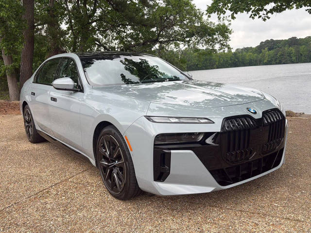 2023 BMW 7 Series 760i xDrive AWD photo